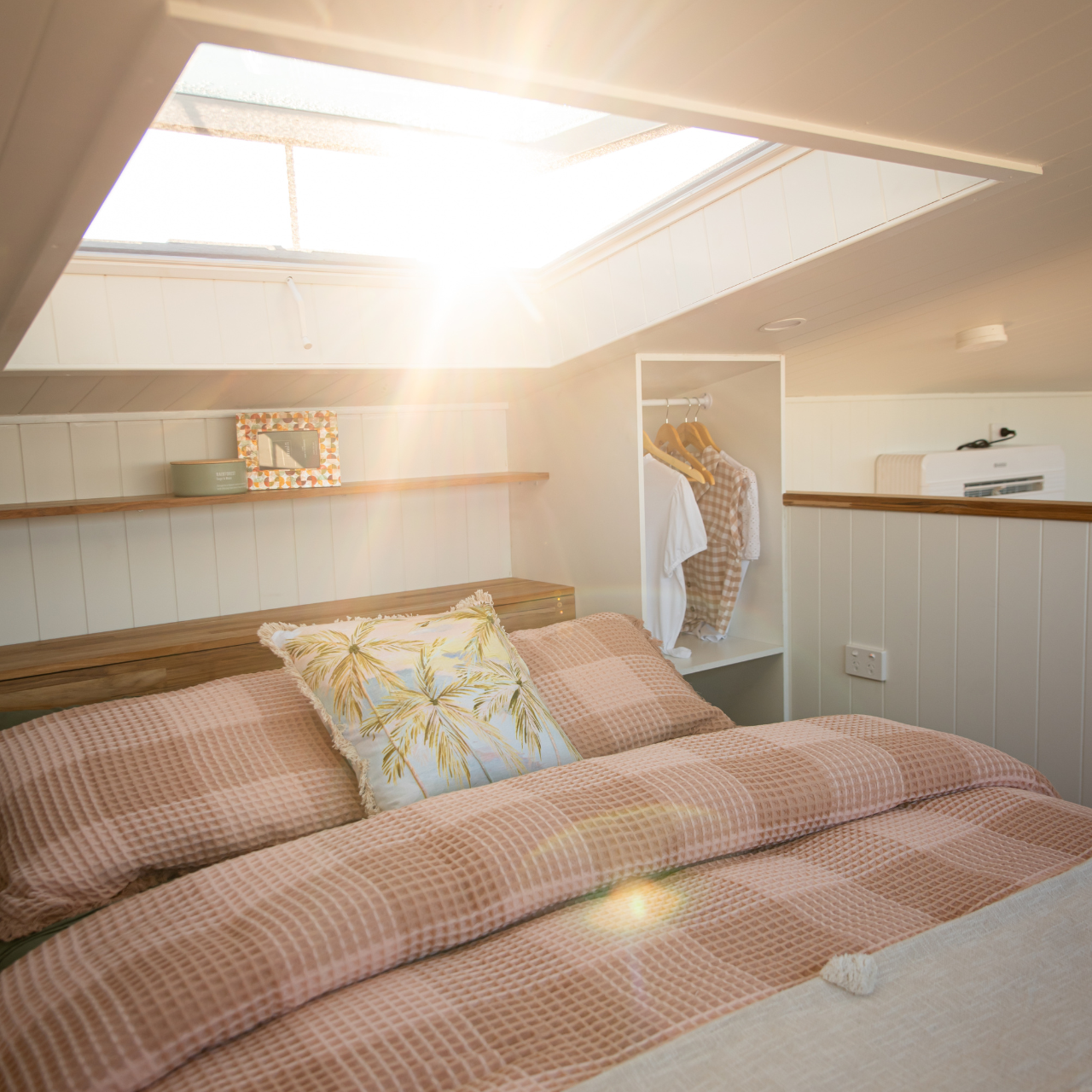 Unplgd_Tiny Homes_Kookaburra Standing Loft Bedroom